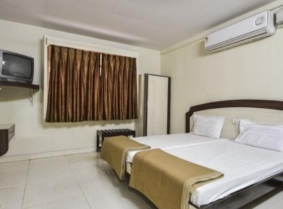 Hotel Maya Deluxe Хидерабад Стая снимка