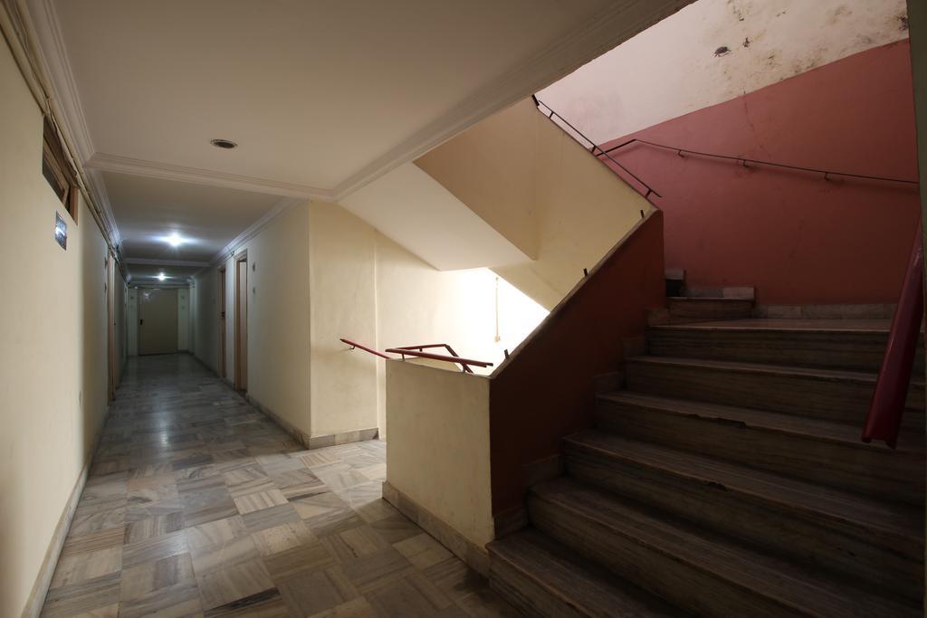 Hotel Maya Deluxe Хидерабад Екстериор снимка